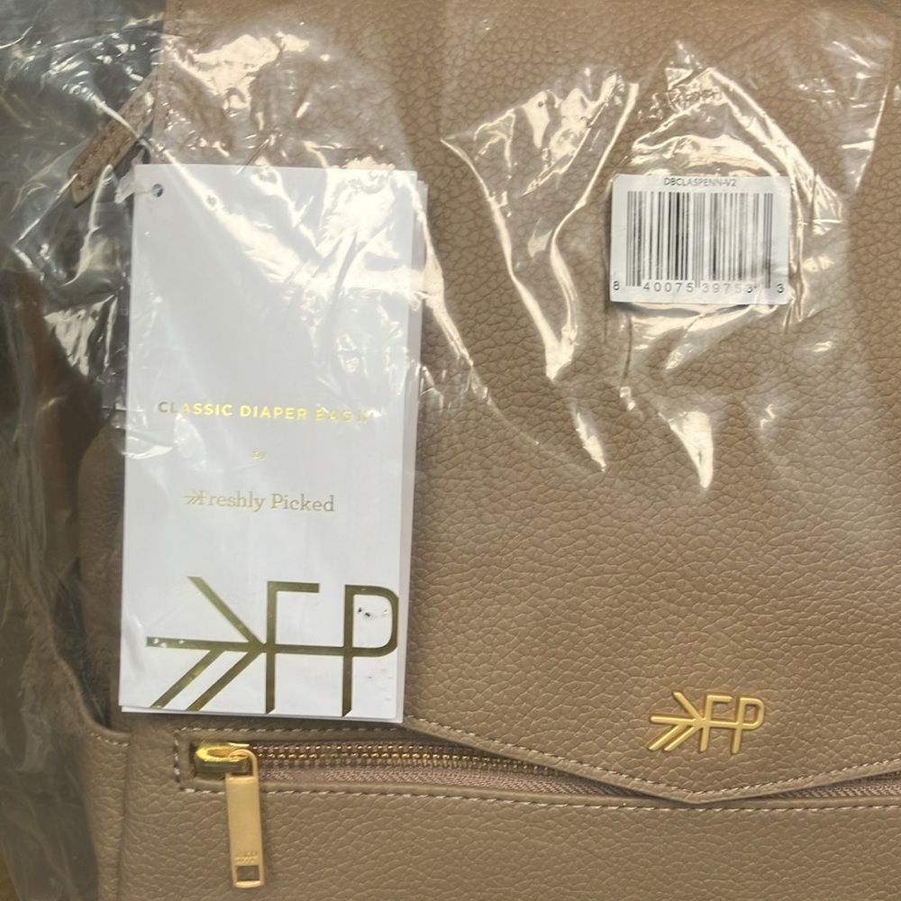 Brand new freshly picked diaper bag - Picture 2 of 3